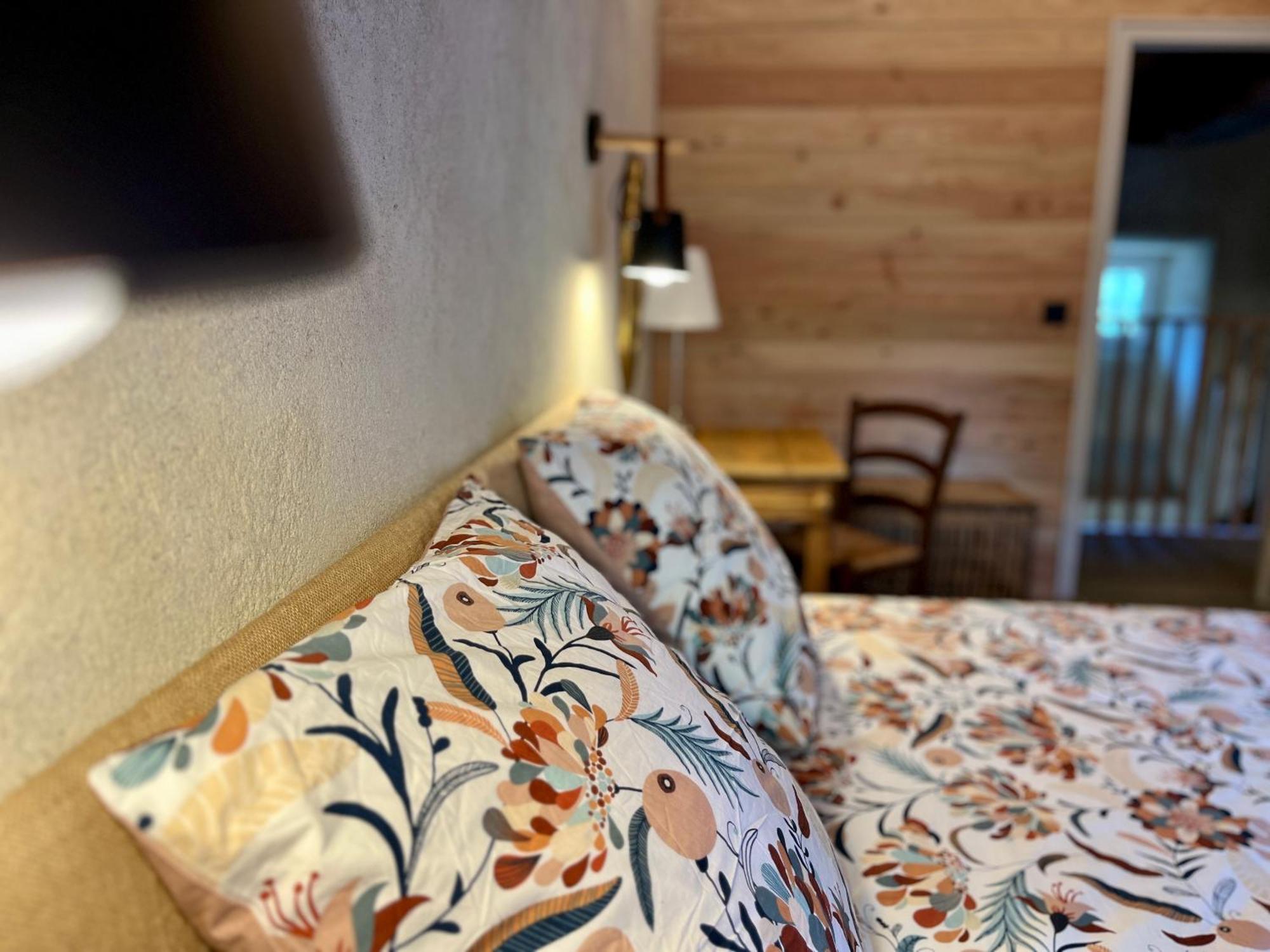 Parenthese En Foret - Lodge Baliveau Le Bez  Екстер'єр фото